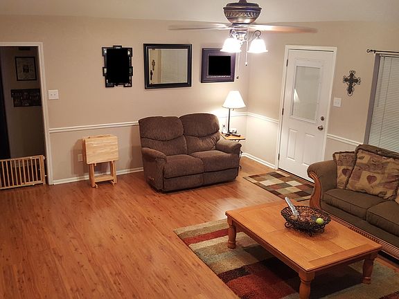 3rd image of 502 Drawhorn Dr