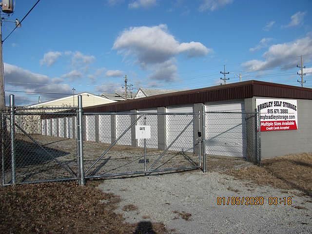 1st image of 133 W Broadway St #153