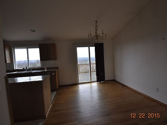 4th image of 8318 77th Ave NE