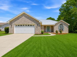 91 Cedar Beach Cv, Freeport, FL 32439