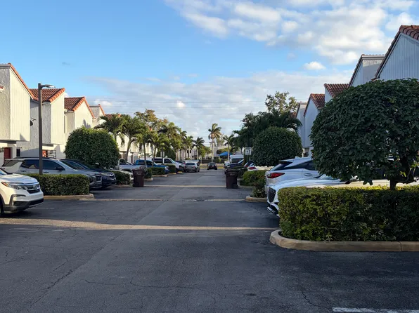 (undisclosed Address), Hialeah, FL 33016