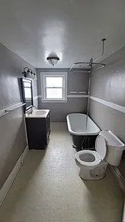 2107 -2109 renrock - 3rd floor — Photo 4