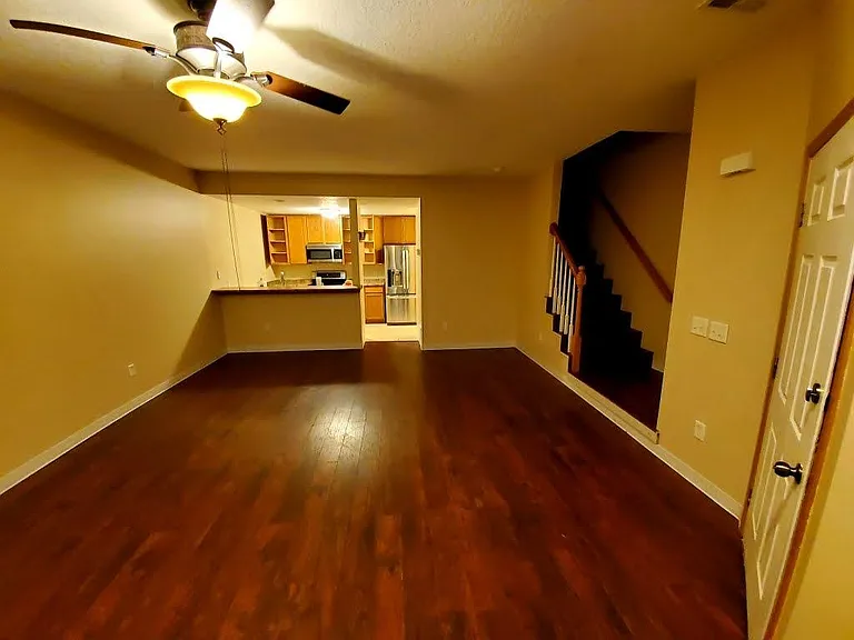 2300 Hart Ave #7 — Photo 7