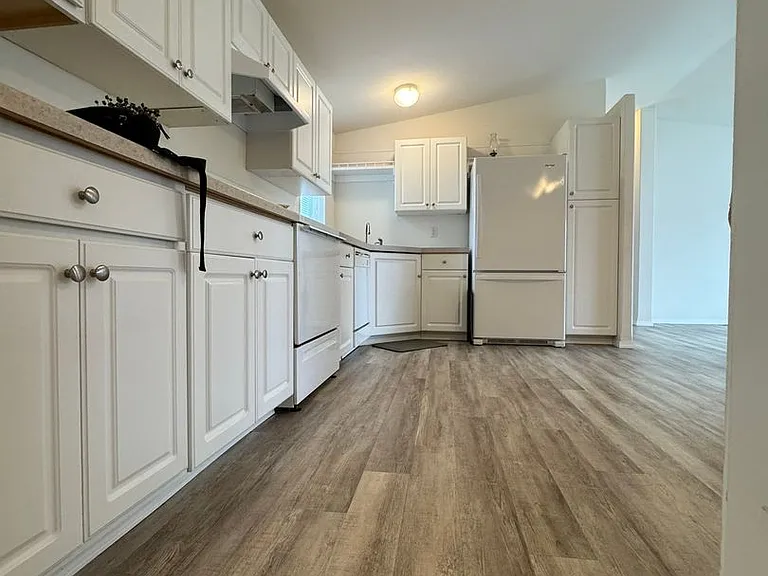 949 Blanco Ave — Photo 23