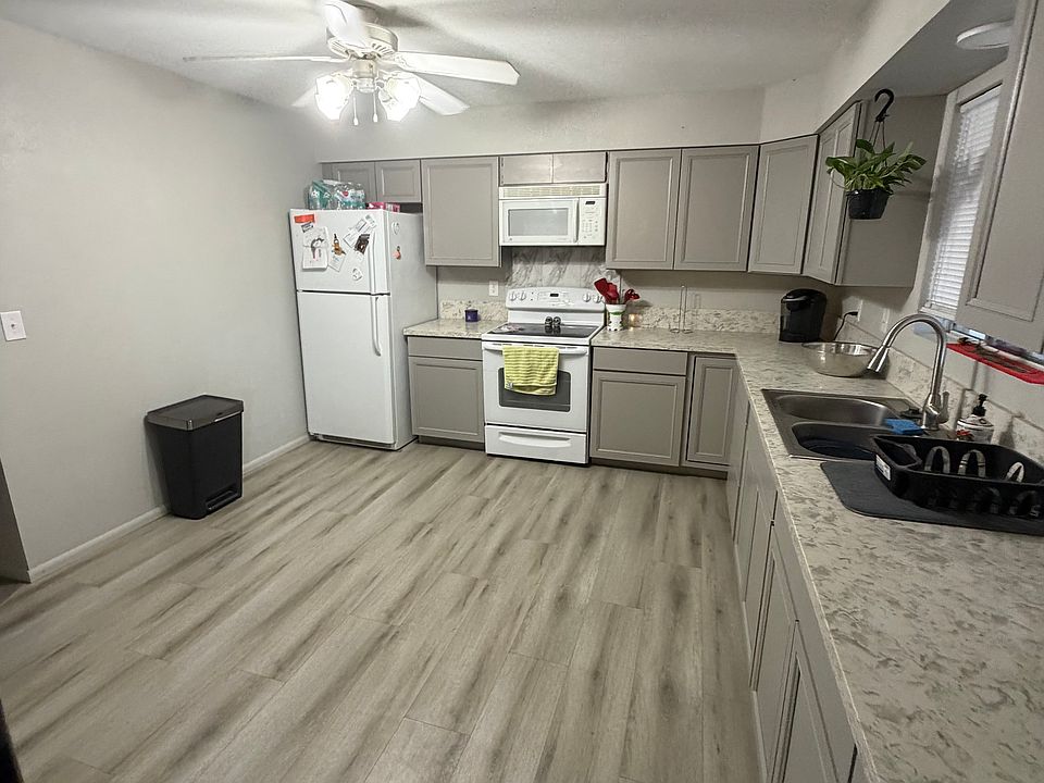 1st image of 1370 Lake Havasu Ave N APT 1