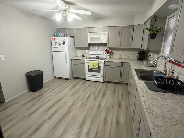 1370 Lake Havasu Ave N APT 1, Lake Havasu City, AZ 86404