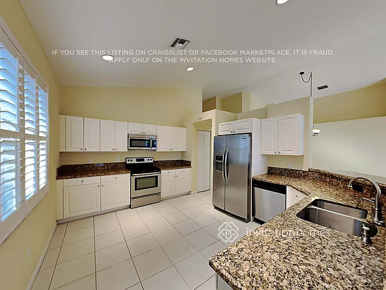 13512 Carrick Green Ct — Photo 7