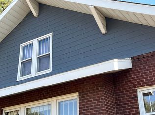 411 4th Ave, Sterling, IL 61081