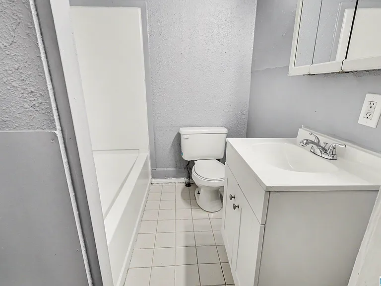 2335 20th Pl — Photo 8