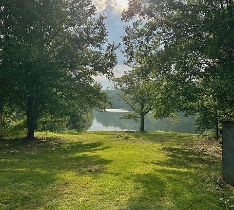 3rd image of 245 W Kelly Lake Rd