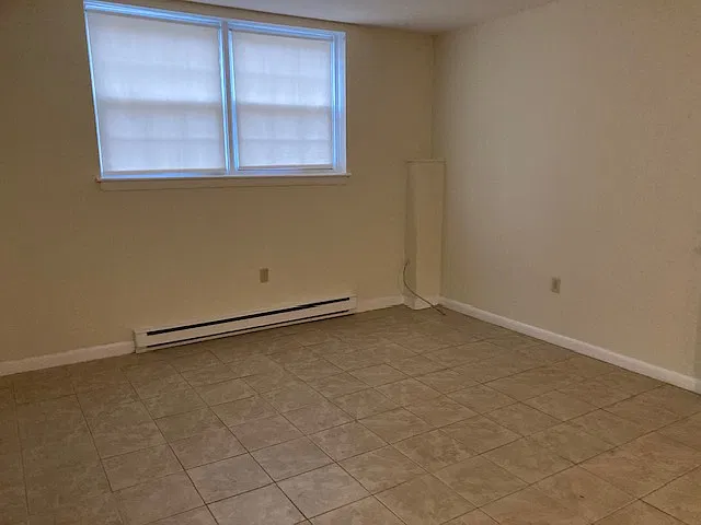 2 bed, 1000 sqft, $1,625 — Photo 2