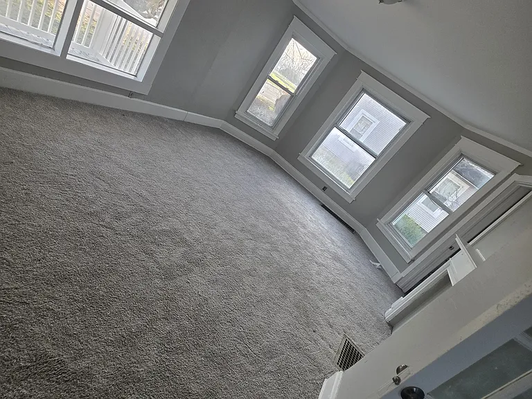 822 Leesburg Ave — Photo 14