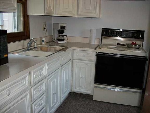 3rd image of 1501 S Goodlet Ave