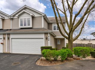 930 Noel Ct, Westmont, IL 60559