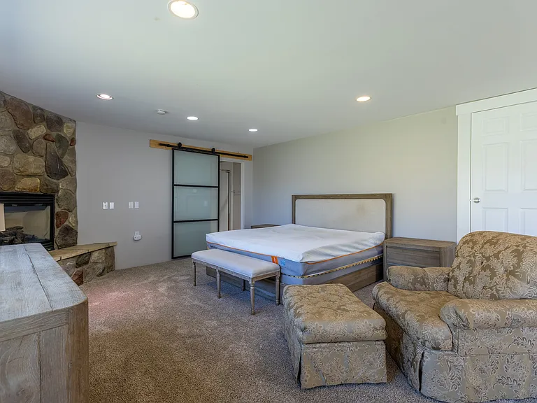 5970 E Highway 160 — Photo 40