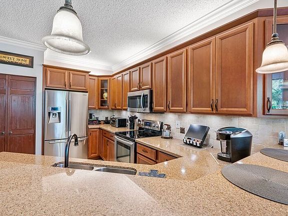3rd image of 8037 NW 66th Ter