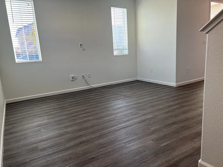3911 Streamline St — Photo 9