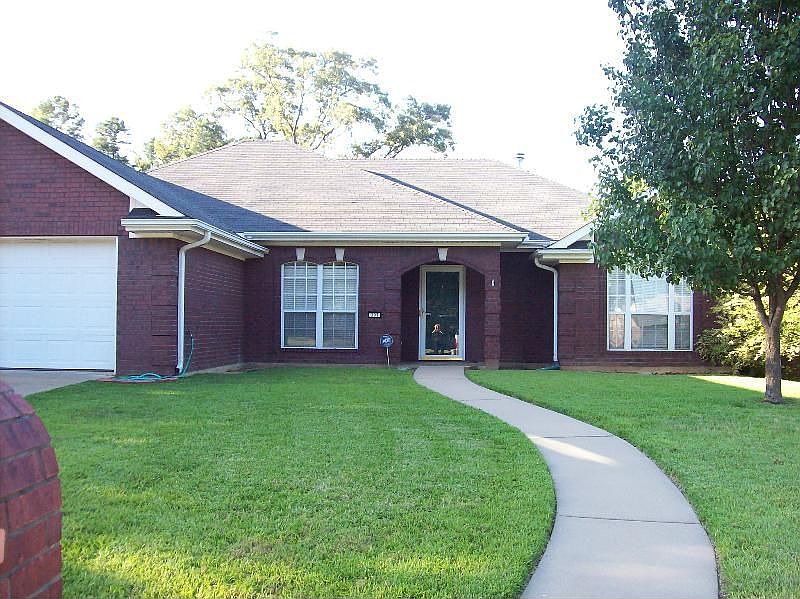 1st image of 307 Bermuda Dr