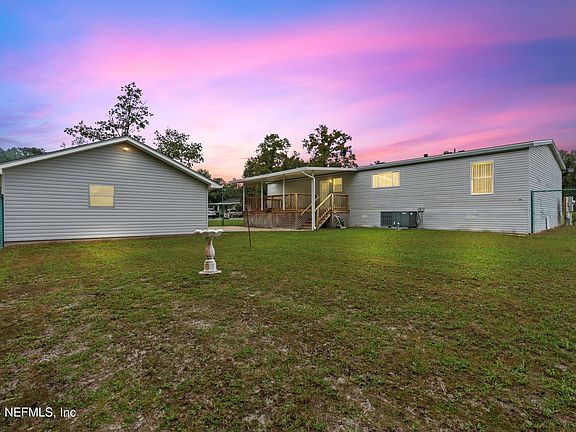 3rd image of 300 N MIMOSA Avenue