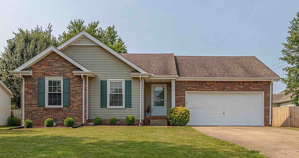 1st image of 2802 Pam Dr