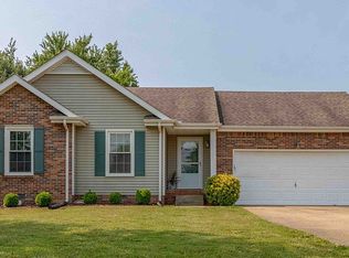 2802 Pam Dr, Clarksville, TN 37043