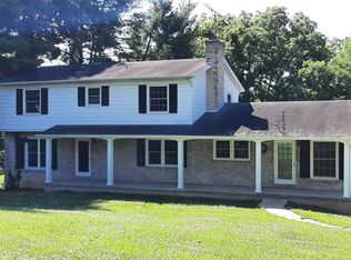 1033 Ridgemont Dr, Staunton, VA 24401
