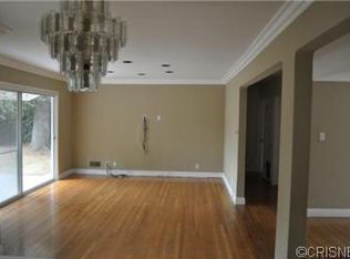 20328 Schoenborn St, Winnetka, CA 91306