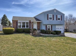 968 Blue Jay Rd, Harrisburg, PA 17111