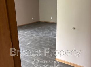 913 Hawthorne St, Youngstown, OH 44502