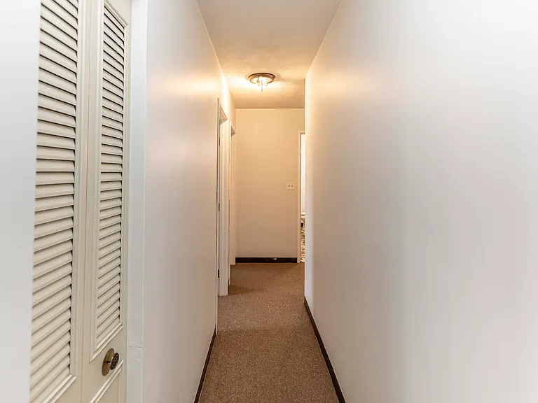 98 State Rd #3 — Photo 10