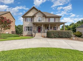 6657 Ridge Run Ct, Clemmons, NC 27012