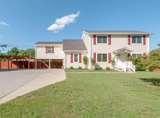 1406 Old Clarksville Park, Pleasant View, TN 37146