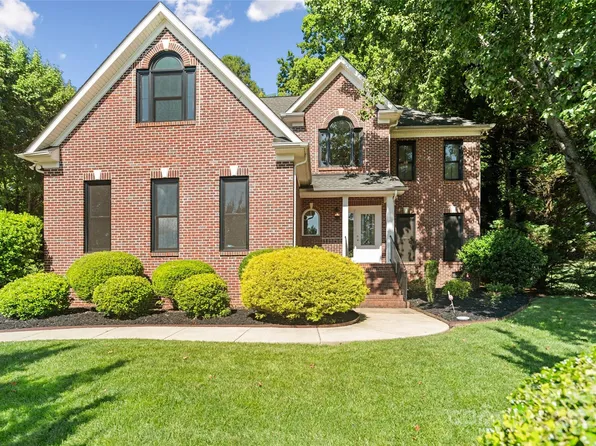 121 Canterbury Xing, Fort Mill, SC 29708