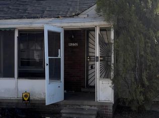 16232 Manning St, Detroit, MI 48205