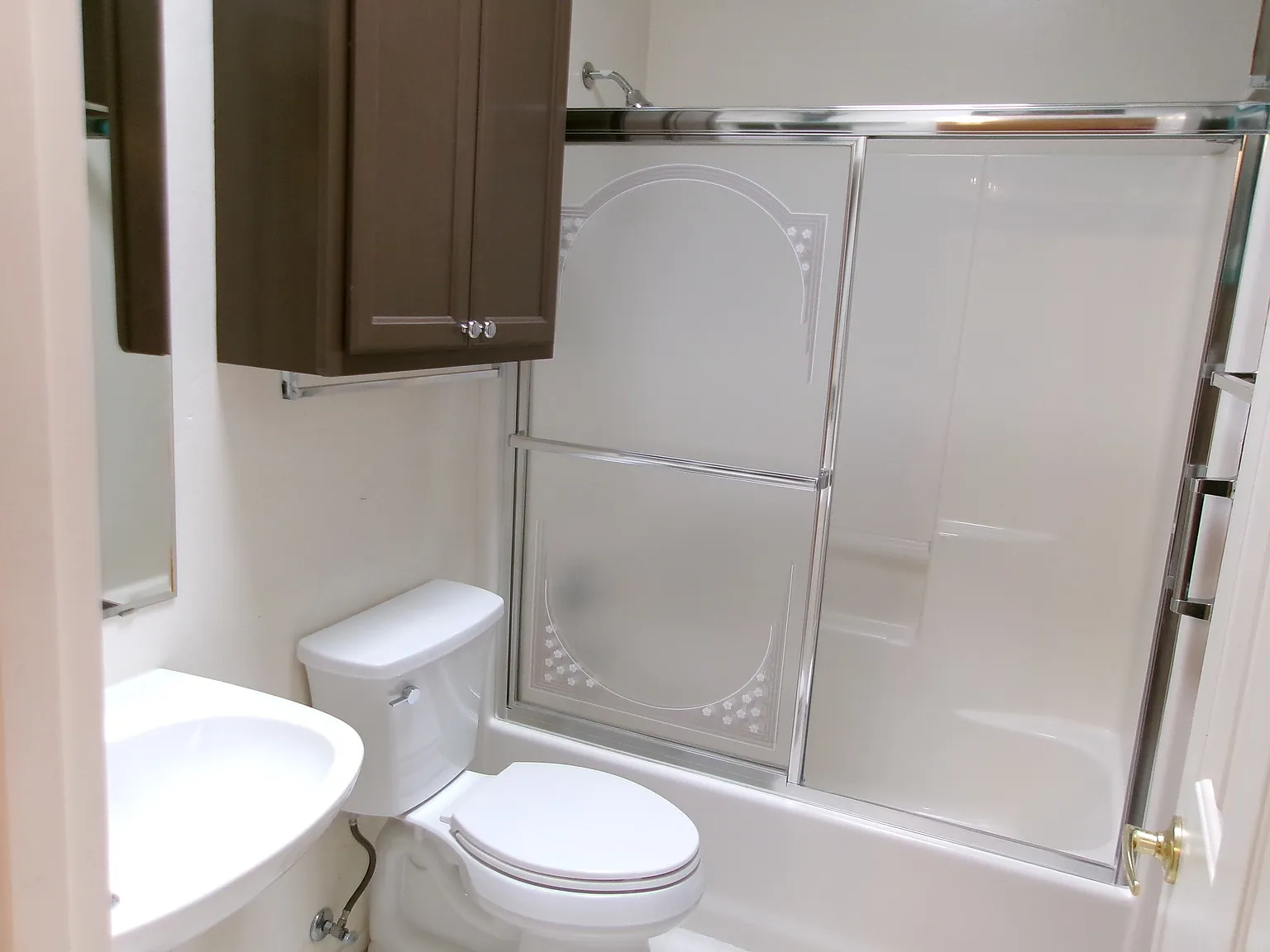2 bed, 2.0 bath, 960 sqft, $1,550 — Photo 4