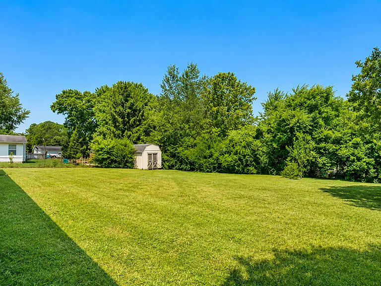 4401 Genny Lynn Dr — Photo 17