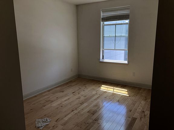 5th image of 121 New St Unit 5A