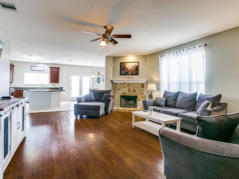 8633 Star Thistle Dr — Photo 15