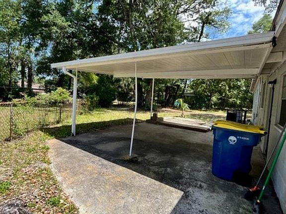 2nd image of 6203 Lobelia St
