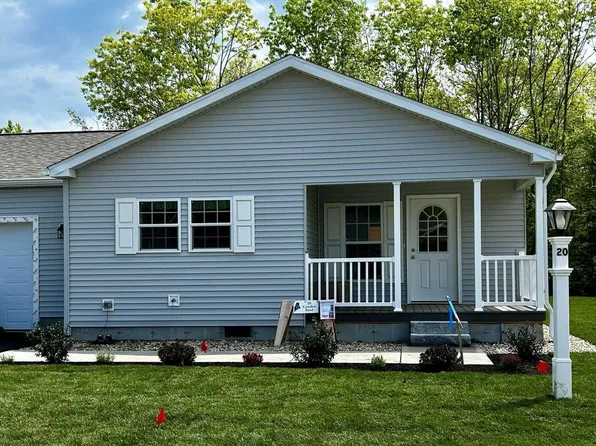 20 Camden Road, Berwick, ME 03901