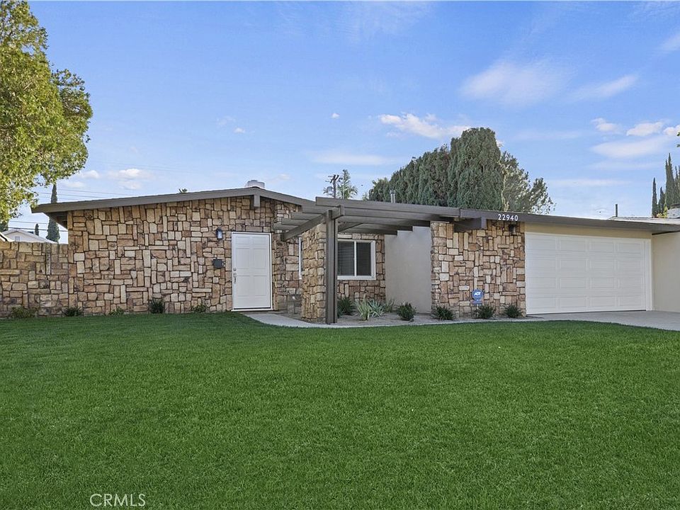 1st image of 22940 Cantlay St