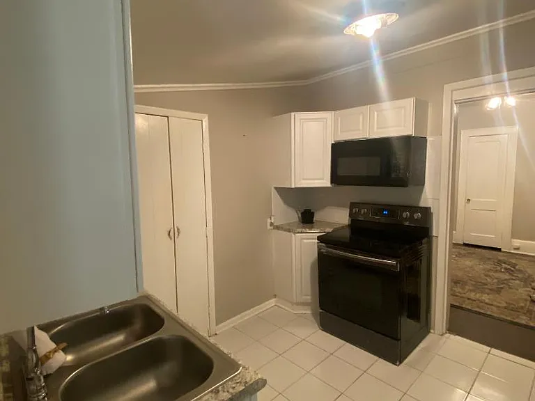 1717 Cambridge Ave #2 — Photo 6