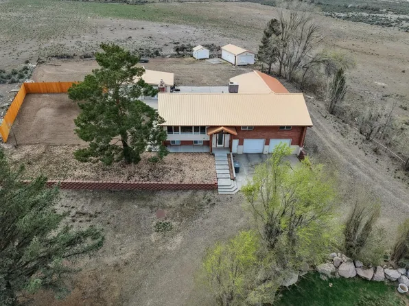 915 N Main St, Panguitch, UT 84759