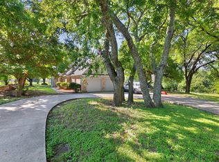 1212 Broadhead Rd, Waxahachie, TX 75165