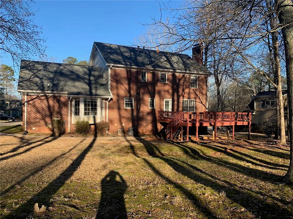 4 bed, 5.0 bath, 3543 sqft, $3,000 — Photo 3