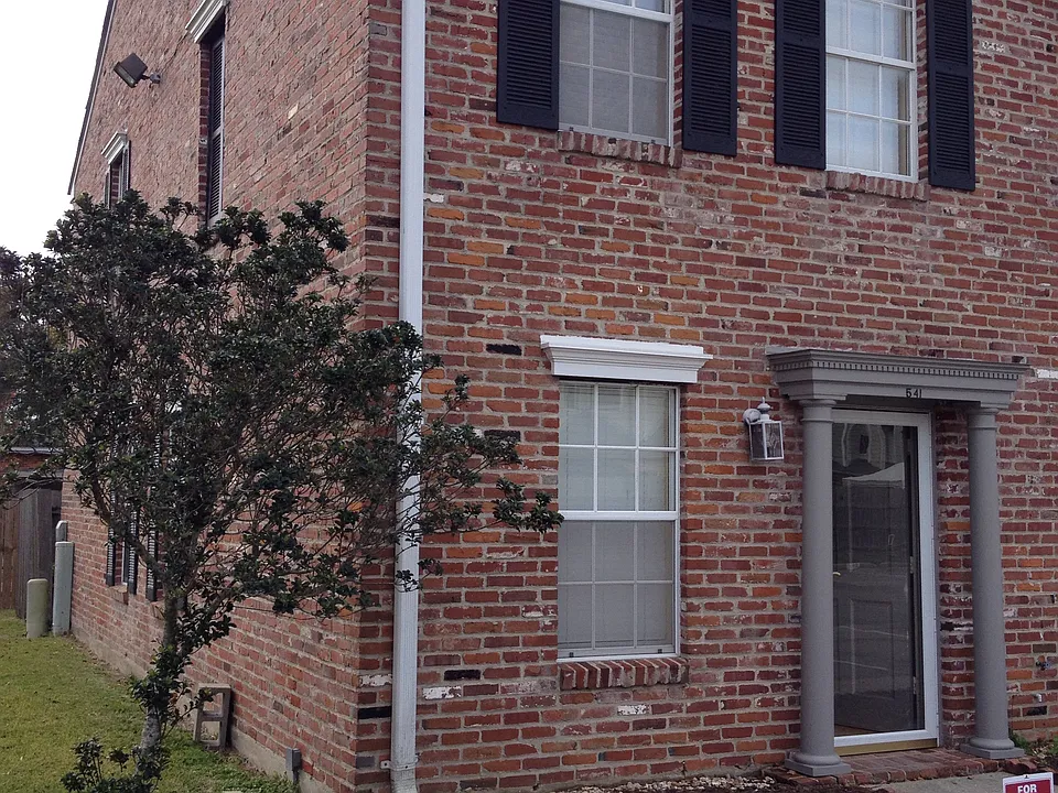 541 Tracy Cir