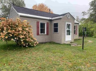 105 N Lotus St, Ishpeming, MI 49849