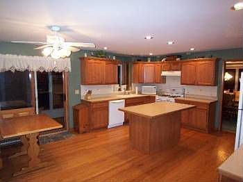 2nd image of 10509 Fair Ln