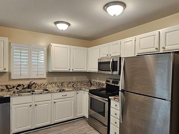 3rd image of 8331 Hempshire Place #102
