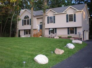 162 Lake Shore Dr E, Rock Hill, NY 12775